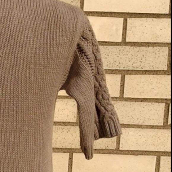 Banana Republic Tan Brown V-neck Sweater Top - Picture 6 of 10